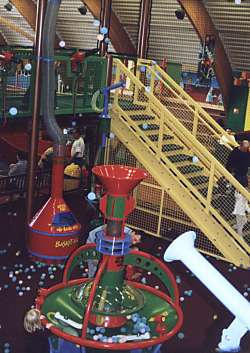 Baluba - Blick in die Foam Factory